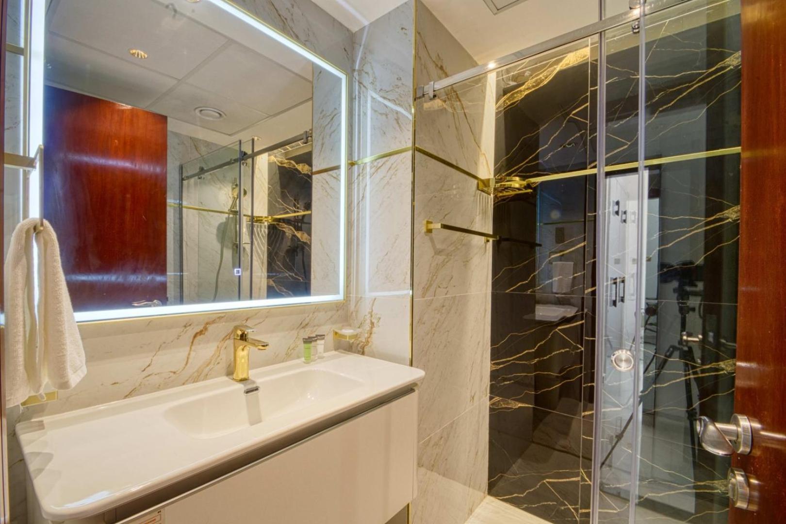 Dreaminn - 2br Spacious Marina Park With Balcony Apartment *