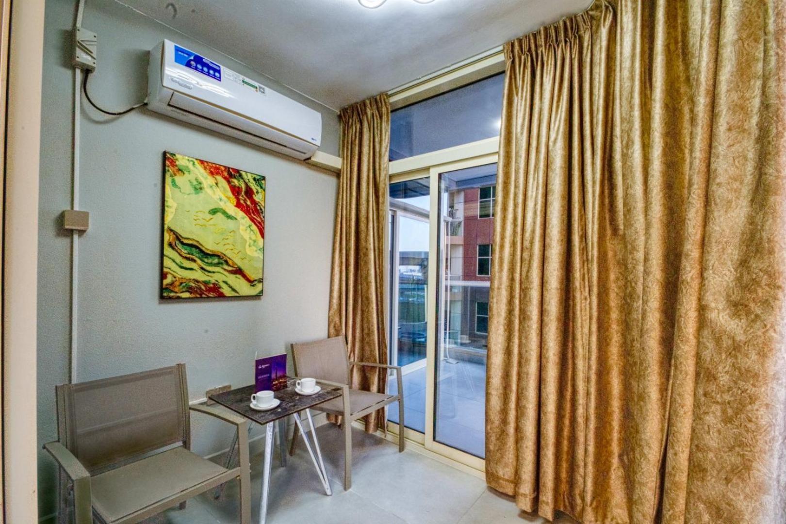 Apartment Dreaminn - 2br Spacious Marina Park With Balcony Dubai